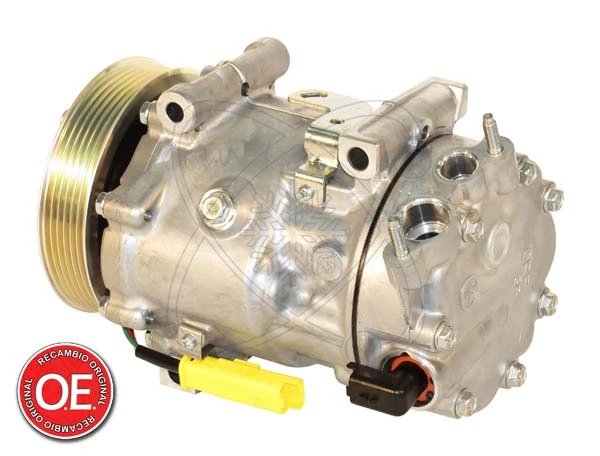 Накладка (панель) крыла переднего левого верхняя 5035090200 Geely Coolray NEW