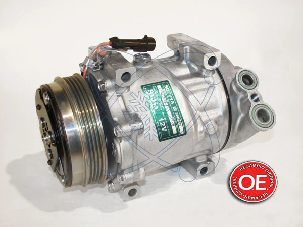 РљСЂРѕРЅС€С‚РµР№РЅ РјРѕР»РґРёРЅРіР° С„Р°СЂС‹ РїСЂР°РІС‹Р№ 605001079AA Chery Arrizo 8 РѕСЂРёРіРёРЅР°Р