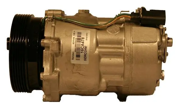 Кронштейн переднего бампера правый  602001125AA Chery